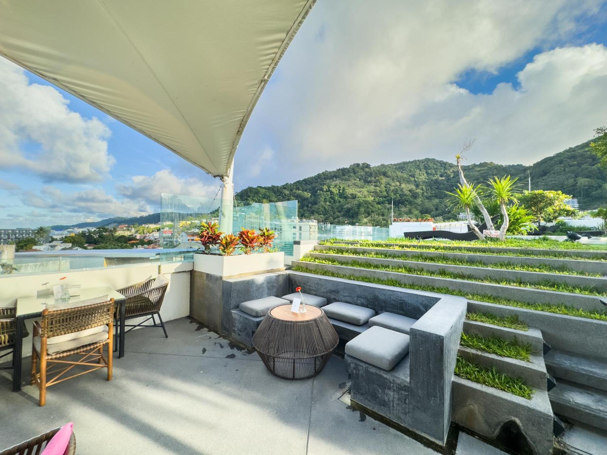 Journeyhub Phuket Patong Ξενοδοχείο Εξωτερικό φωτογραφία